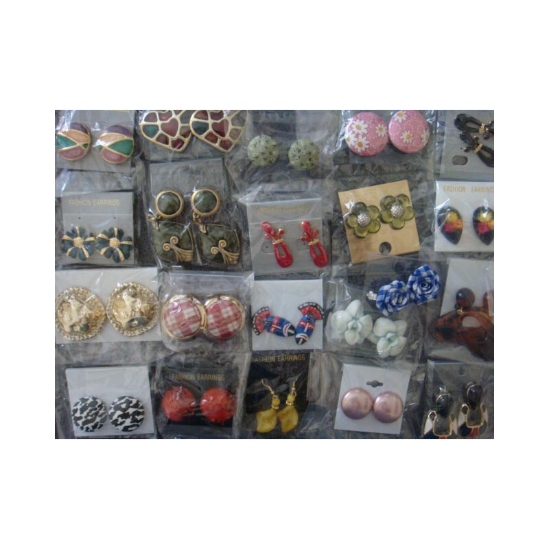 Lot De Boucles D'oreilles Vintage - Modèles Pendants & Variés - Occasion