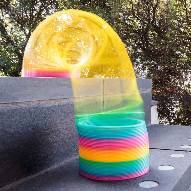 Slinky Original Ressort Slinky Originel Just Play - Jouet Sensoriel Métallique, 7cm - Pour Enfants 5 Ans, Jeu Intemporel Pour 5 Ans Et Plus