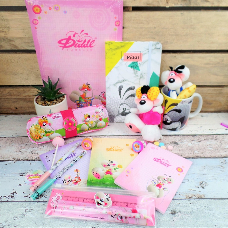 DIDDL - Set de Papiers à Lettres Diddl - Boîte avec Cartes & Enveloppes Colorées - Papeterie Vintage Années 90 - Idée Cadeau Mignonne pour Enfant ou Fan Nostalgique DIDDL - Set de Papiers à Lettres Diddl - Boîte avec Cartes & Enveloppes Colorées - Papeterie Vintage Années 90 - Idée Cadeau Mignonne pour Enfant ou Fan Nostalgique