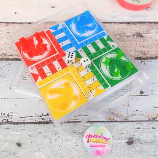 Jeu de petits chevaux de voyage