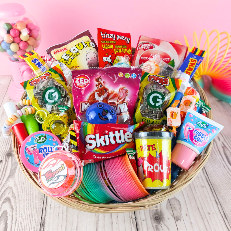 Maxi panier Retour en enfance - Bonbons et jouets rétro
